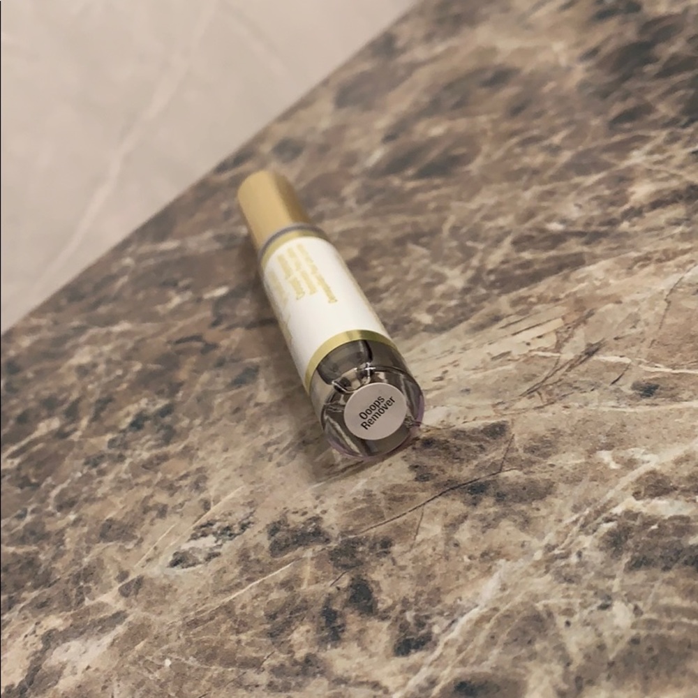 Lipsense Ooops Remover